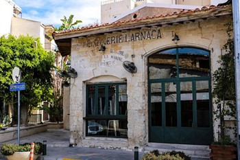 Larnaca_1e108_md.jpg